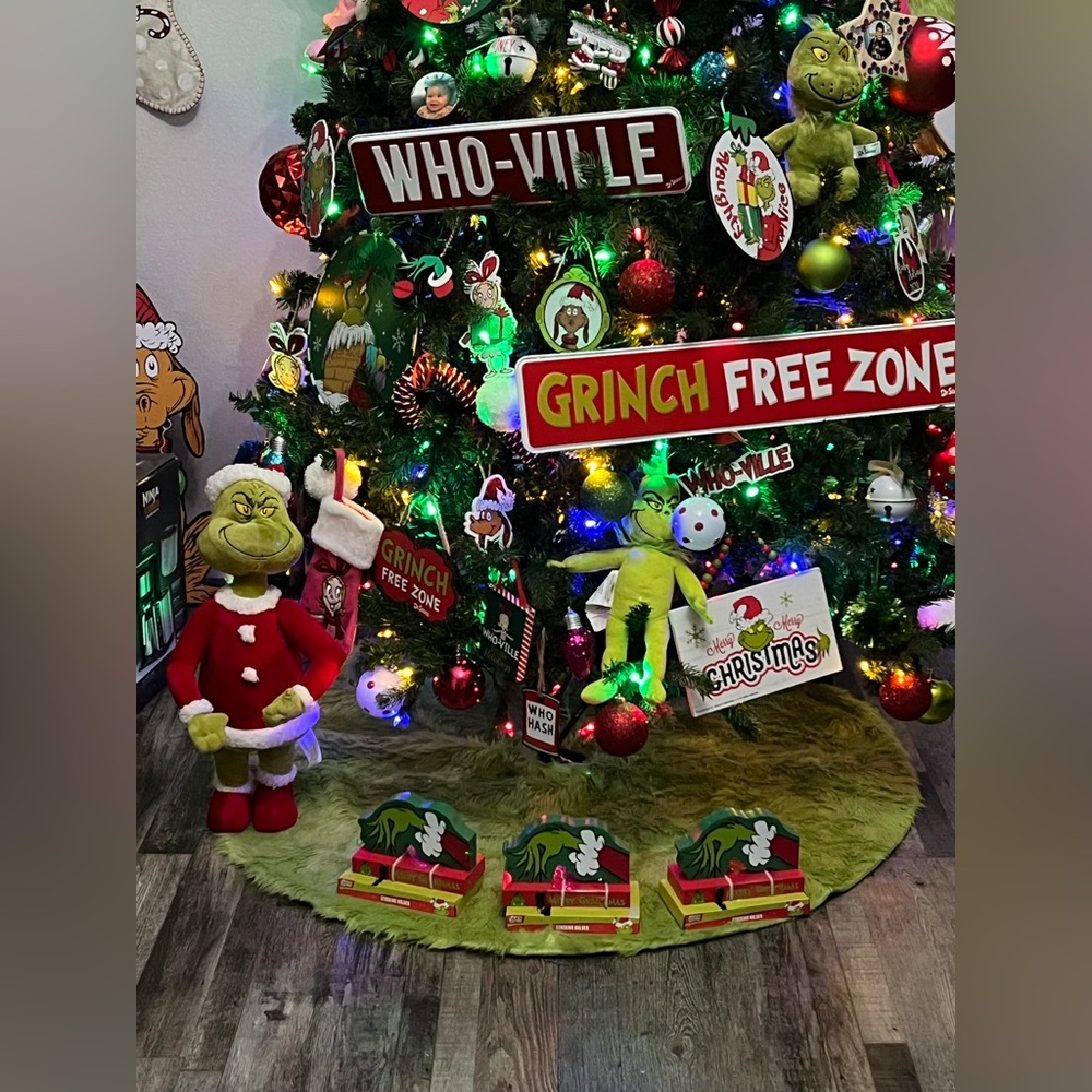 3 Grinch Stocking Holders